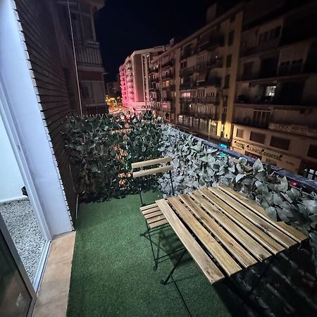Apartamento De Habitaciones Privadas En El Centro De Malaga Zewnętrze zdjęcie